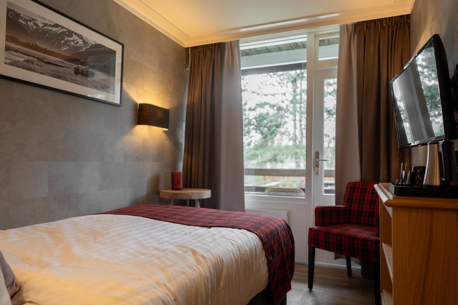 Badhotel Рокание Екстериор снимка