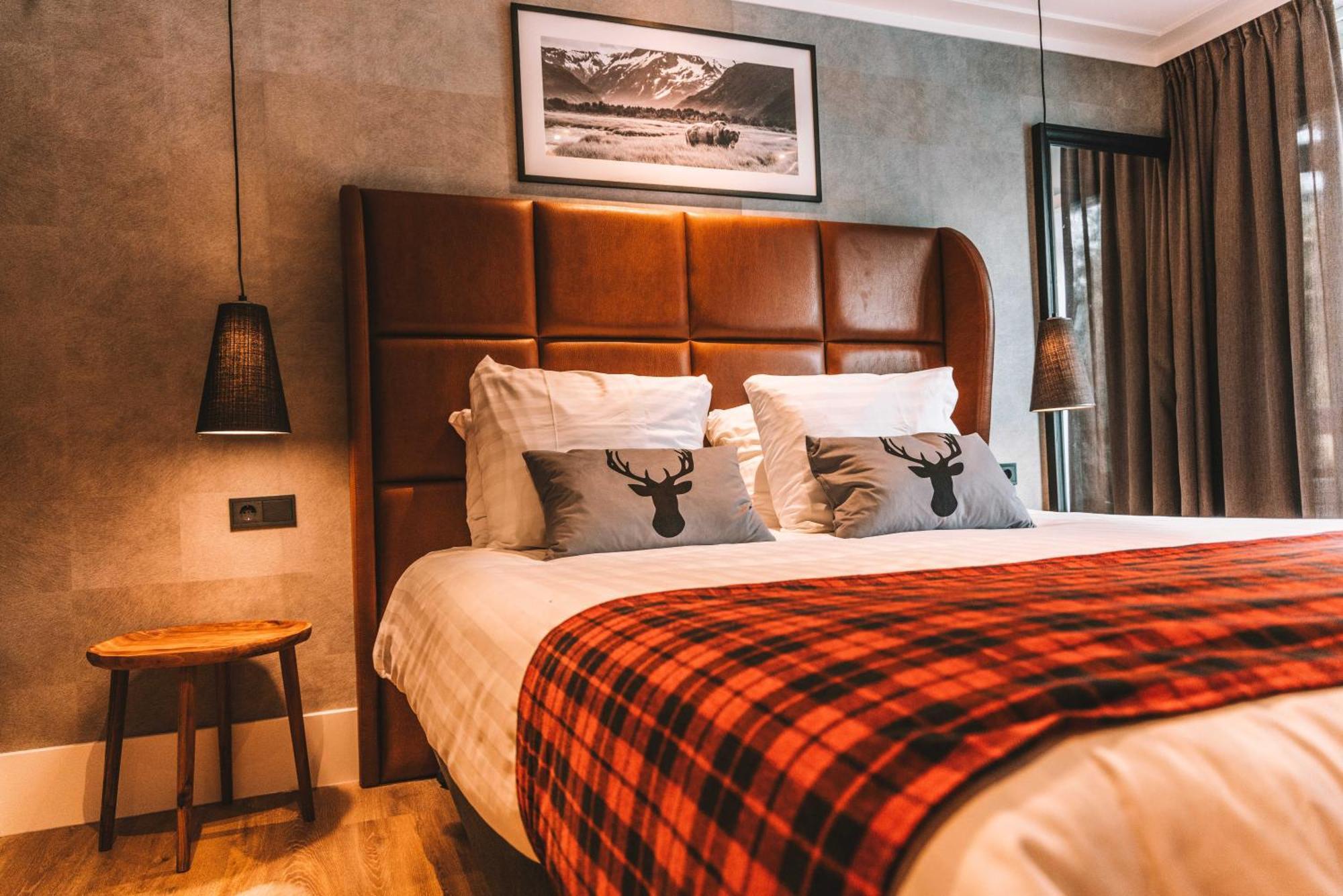 Badhotel Рокание Екстериор снимка