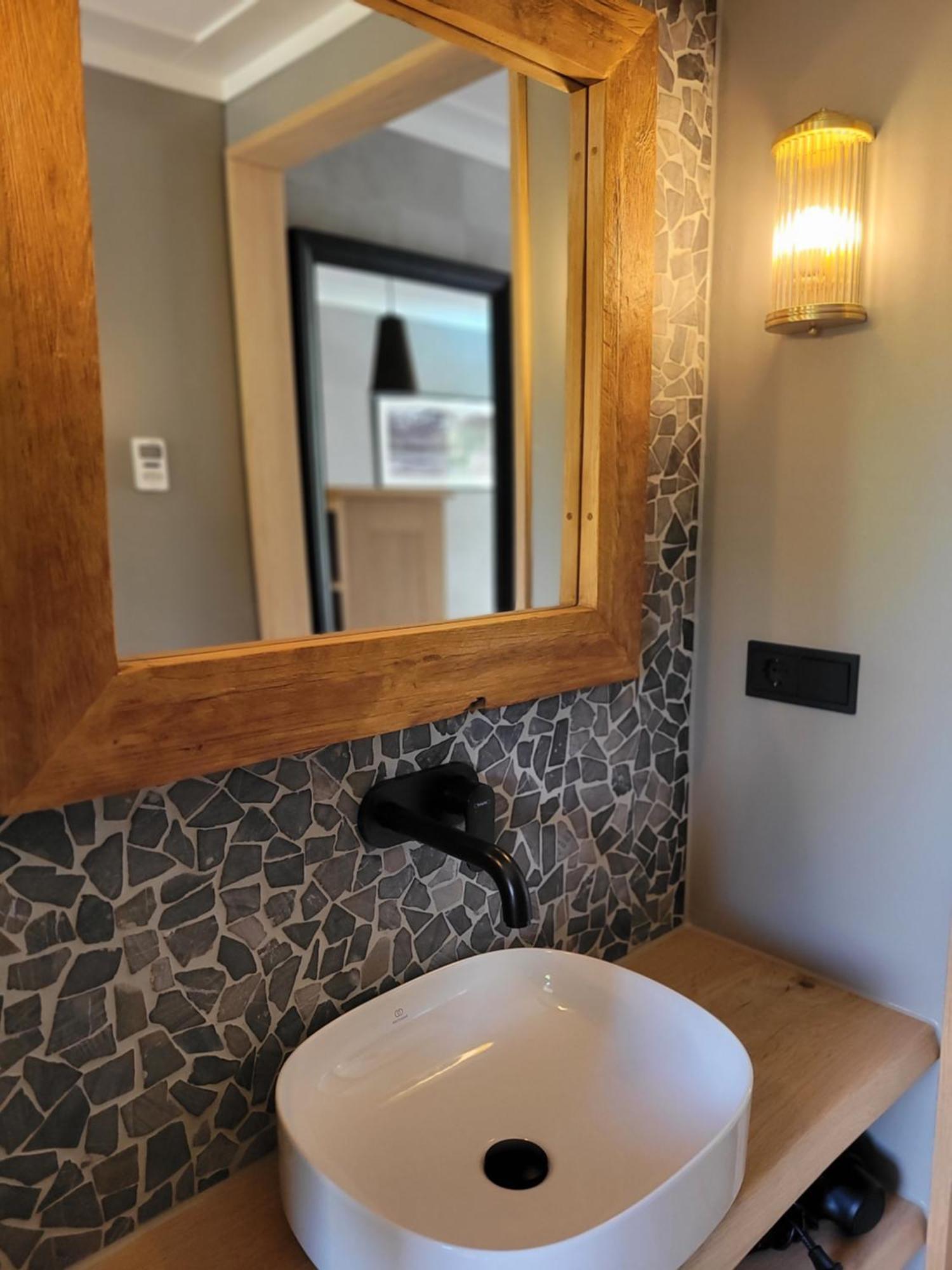 Badhotel Рокание Екстериор снимка